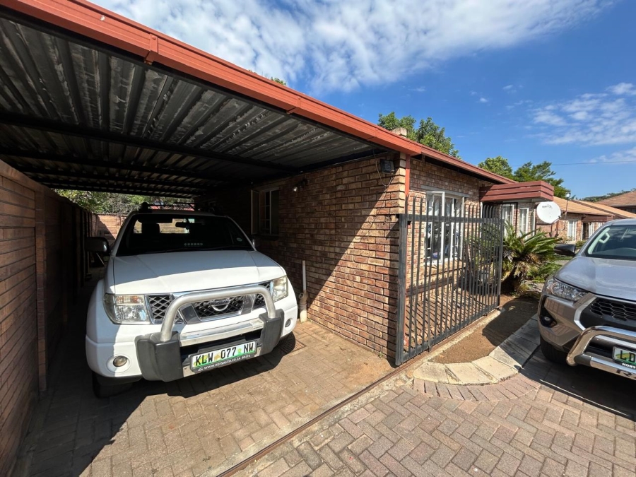 2 Bedroom Property for Sale in Brits North West